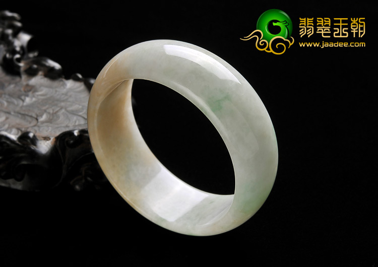 糯冰种淡三彩缅甸翡翠A货手镯（56.2mm）