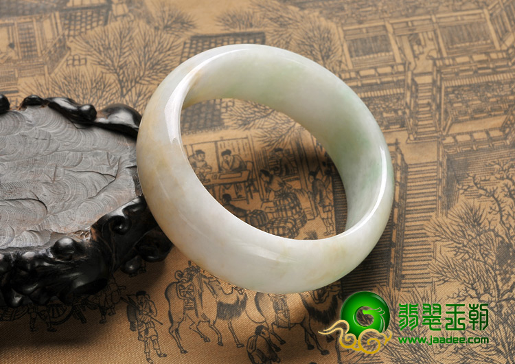 糯冰种淡三彩缅甸翡翠A货手镯（56.2mm）