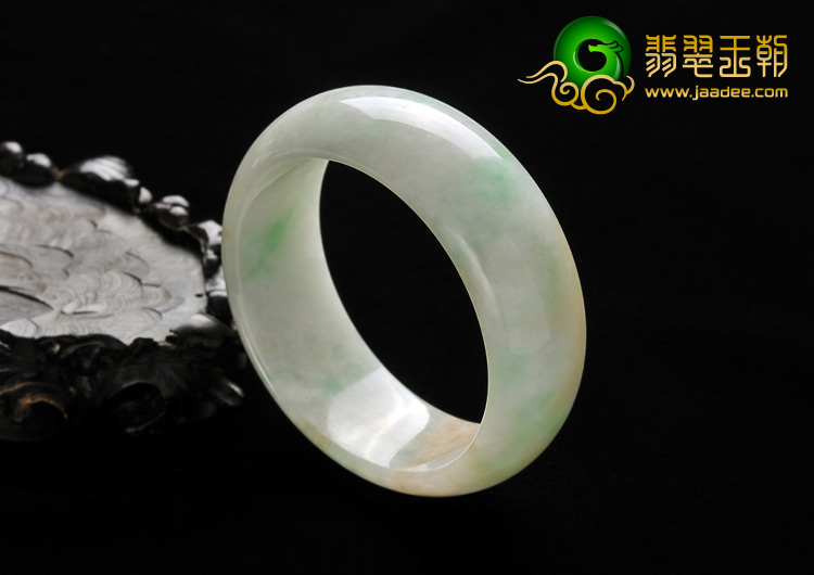 糯冰种淡三彩缅甸翡翠A货手镯（56mm）