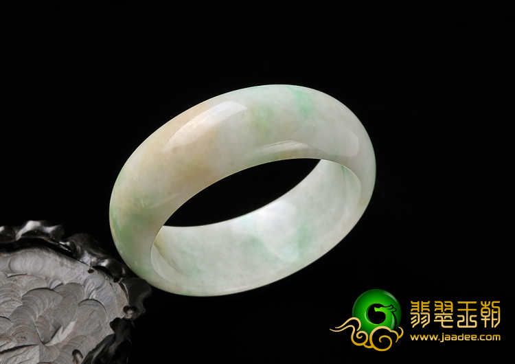 糯冰种淡三彩缅甸翡翠A货手镯（56mm）
