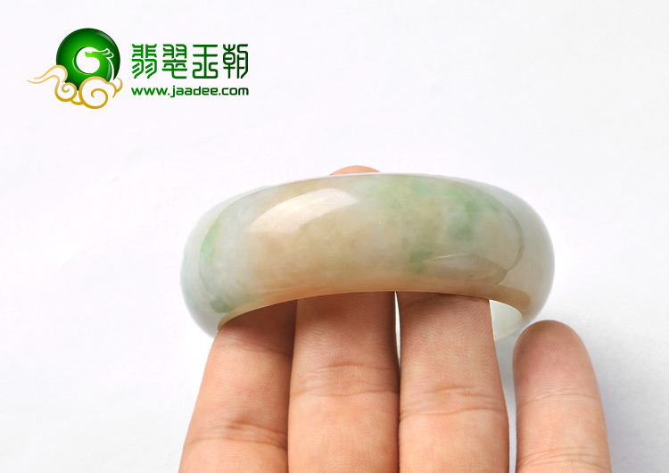 糯冰种淡三彩缅甸翡翠A货手镯（56mm）