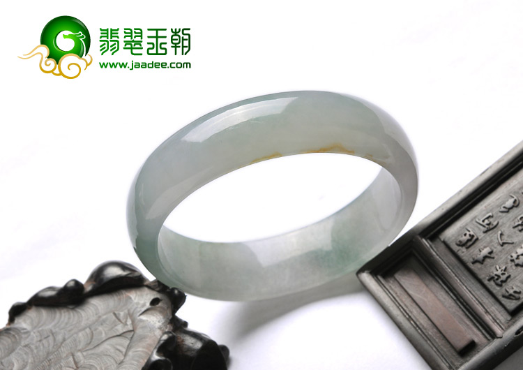 冰种晴水缅甸翡翠A货贵妃镯（58.3mm-52.9mm）