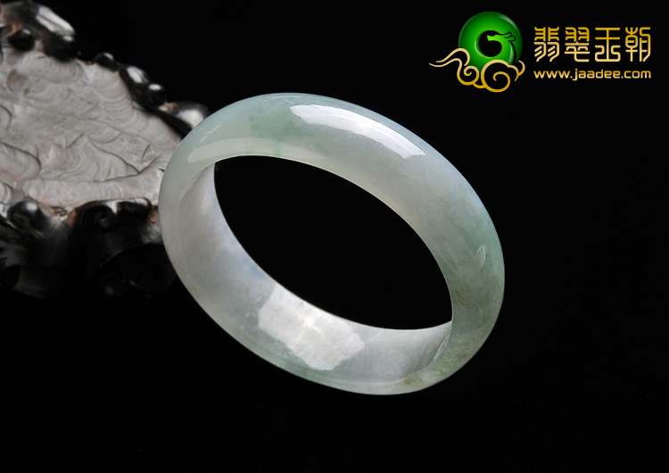 冰种晴水缅甸翡翠A货贵妃镯（58.3mm-52.9mm）