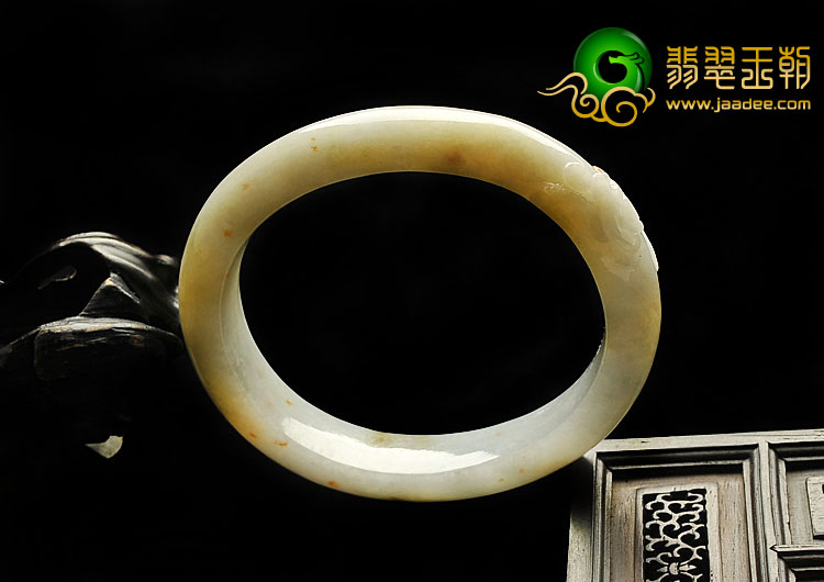 细糯种淡黄翡缅甸翡翠A货贵妃镯（55mm-47.5mm）