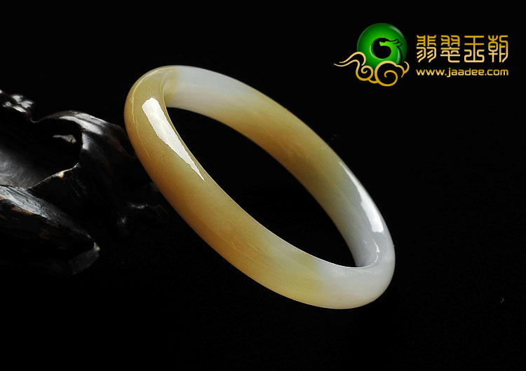 糯冰种黄翡缅甸翡翠A货贵妃镯（49.3mm-45.2mm）