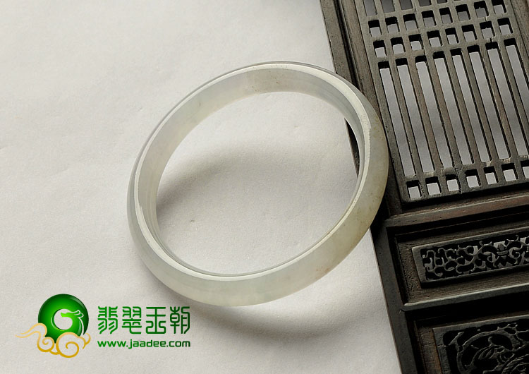 冰种淡晴水缅甸翡翠A货圆条手镯（58.3mm）