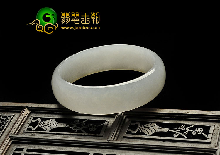 冰种白色缅甸翡翠A货手镯（58.5mm）