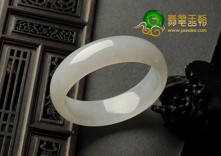 冰种白色缅甸翡翠A货手镯（58.5mm）