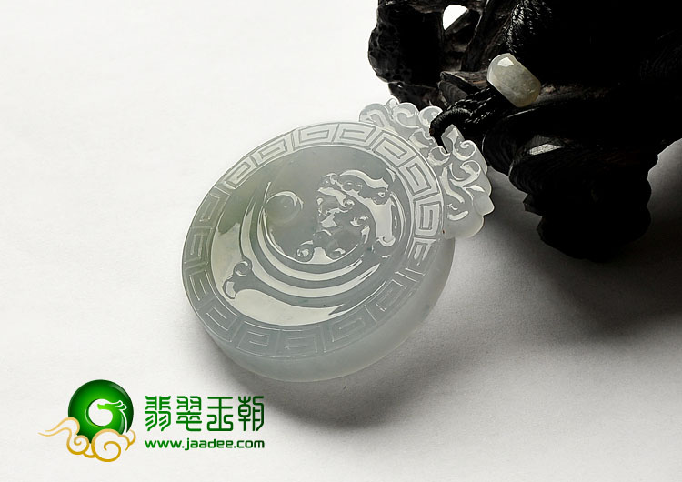 糯冰种晴水略飘花缅甸翡翠A货龙凤圆牌挂件