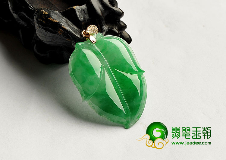 糯冰种阳绿缅甸翡翠A货镶玫瑰金扣叶子（真钻）
