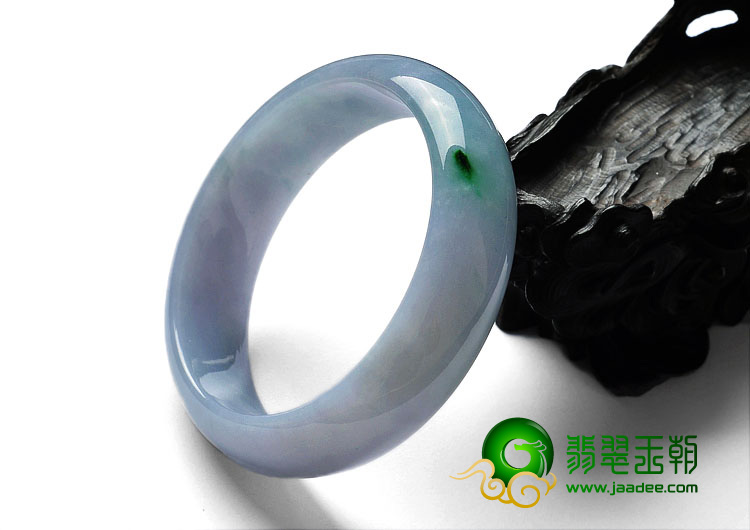 糯冰种淡春带彩缅甸翡翠A货手镯（58.5mm）