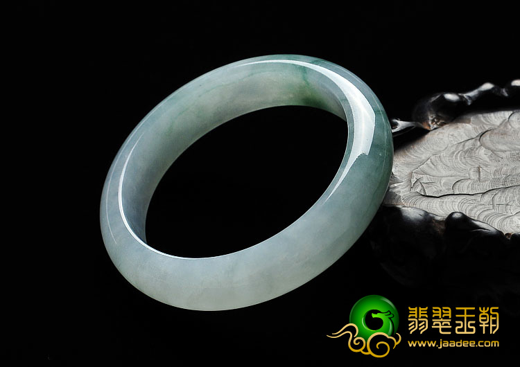 冰种飘花缅甸翡翠A货手镯（57mm）