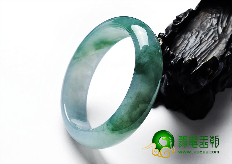 冰种飘花缅甸翡翠A货手镯（56.6mm）