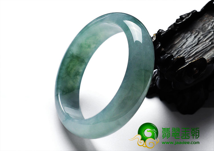 冰种飘花缅甸翡翠A货手镯（57mm）