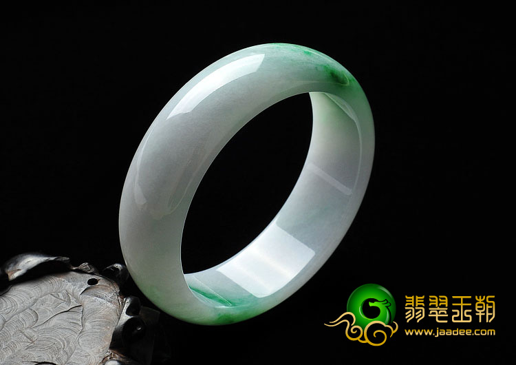 糯冰种翠色缅甸翡翠A货手镯（56.4mm）