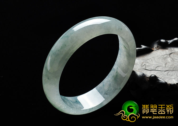 冰种飘花缅甸翡翠A货贵妃镯（60.7mm-55mm）