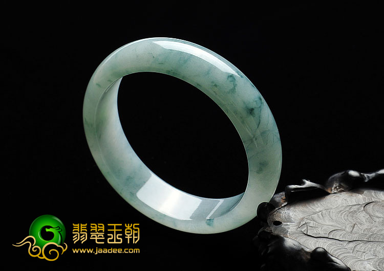 冰种飘花缅甸翡翠A货手镯（56mm）