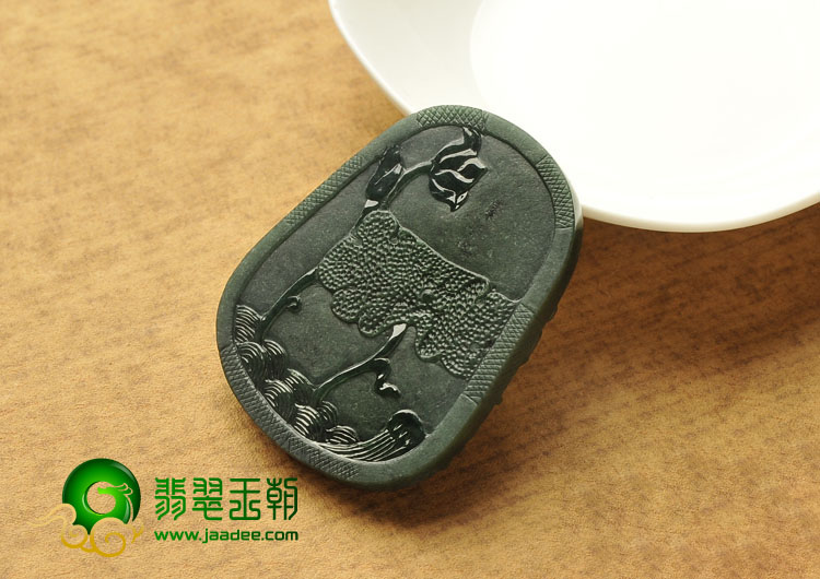 冰种墨翠缅甸翡翠A货飞龙挂件