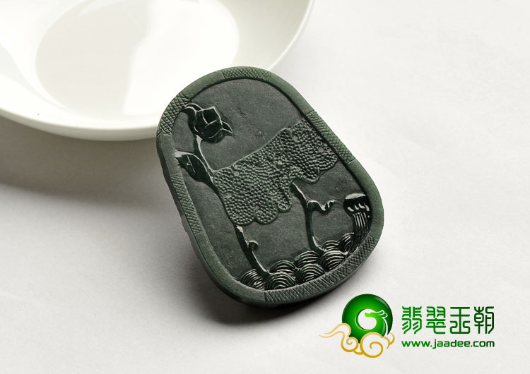冰种墨翠缅甸翡翠A货飞龙挂件