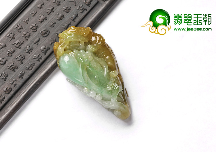 糯冰种黄加绿缅甸翡翠A货貔貅挂件