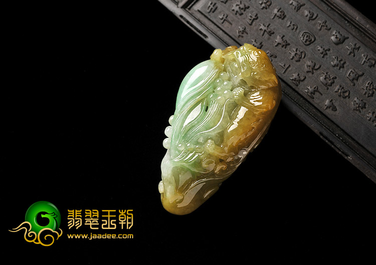 糯冰种黄加绿缅甸翡翠A货貔貅挂件