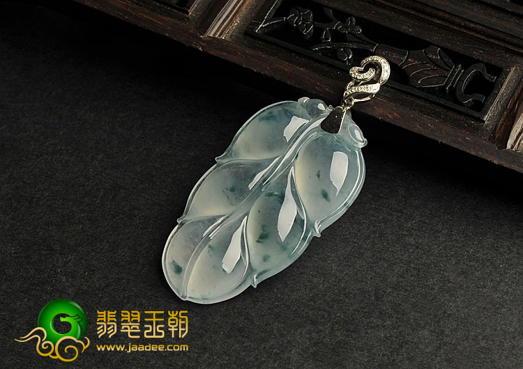冰种晴水飘花缅甸翡翠A货镶金扣叶子挂件