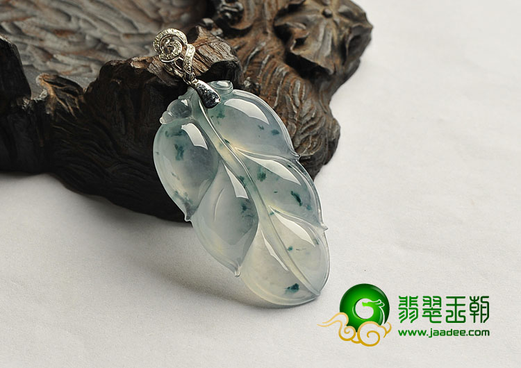 冰种晴水飘花缅甸翡翠A货镶金扣叶子挂件