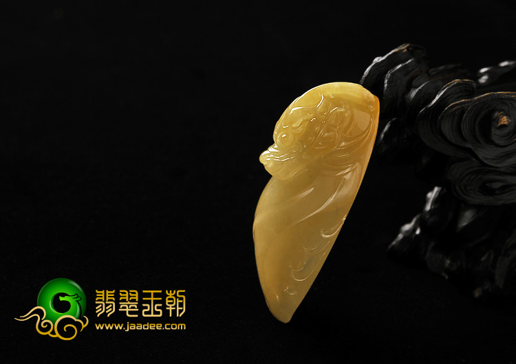 冰种黄翡缅甸翡翠A货龙头挂件