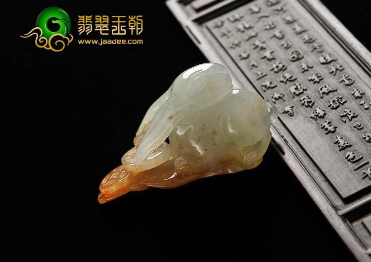 (超值推荐)糯冰种黄翡缅甸翡翠A货玉兔挂件