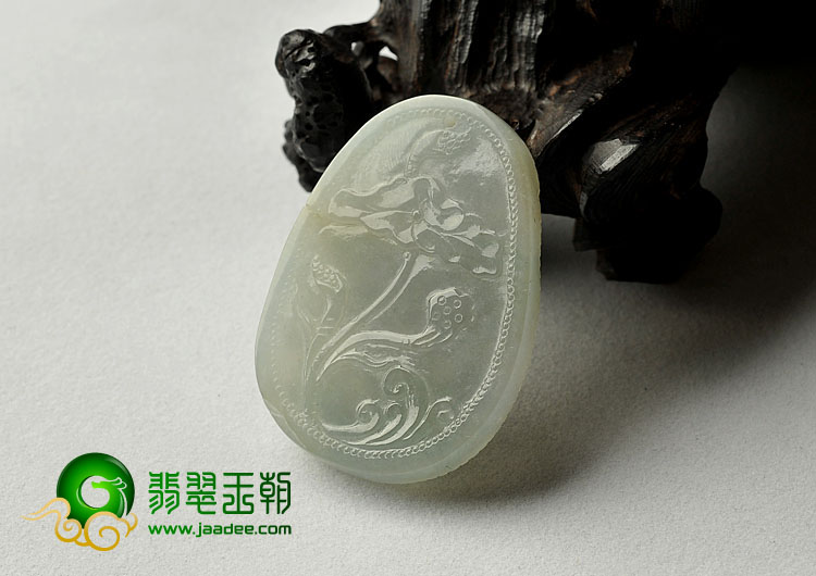 冰种淡晴水缅甸翡翠A货飞龙挂件