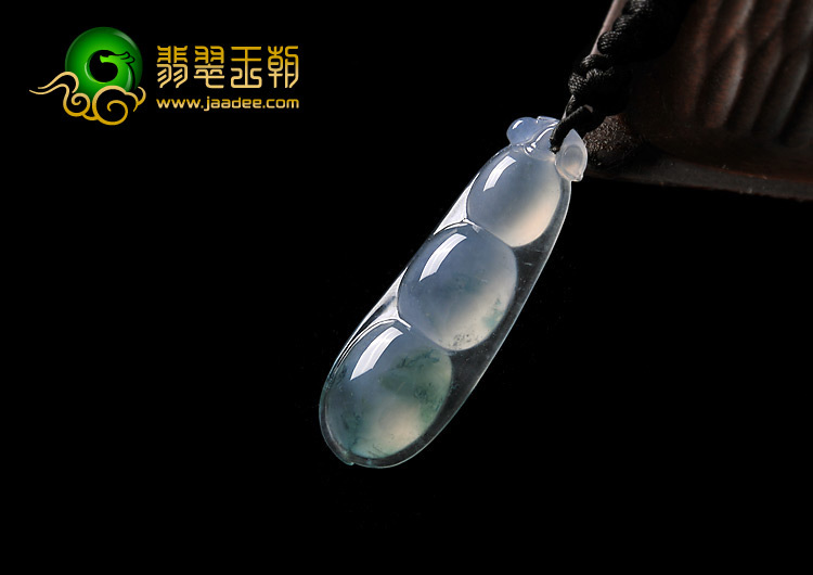 冰玻种飘花缅甸翡翠A货四季豆挂件
