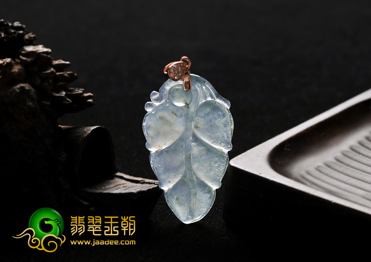 冰种飘花缅甸翡翠A货叶子挂件