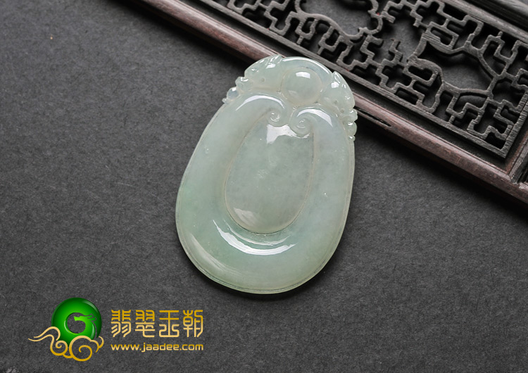 冰种晴水缅甸翡翠A货双龙如意挂件