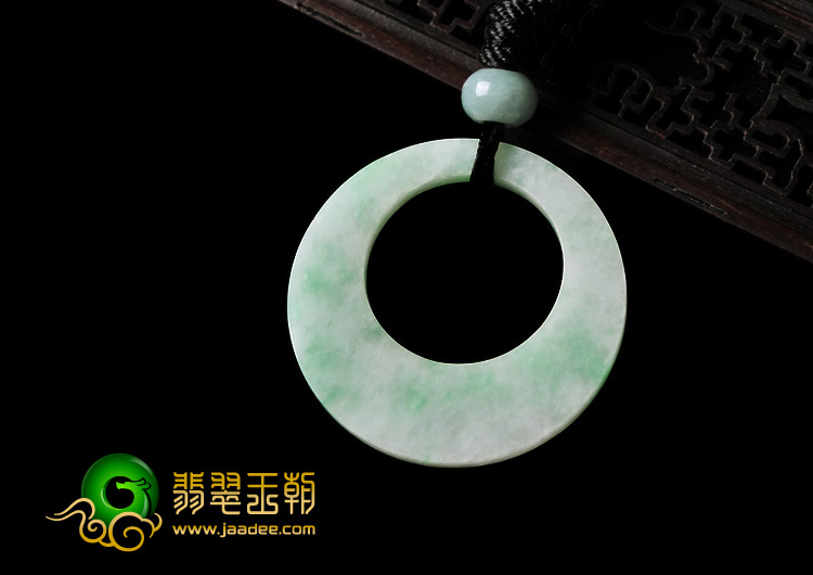 糯冰种翠色缅甸翡翠A货平安环挂件