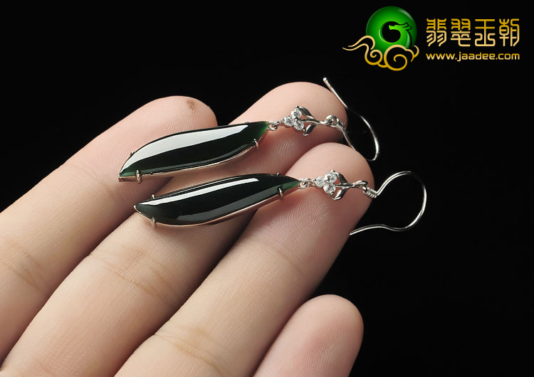冰种墨翠缅甸翡翠A货镶银耳坠（水钻）