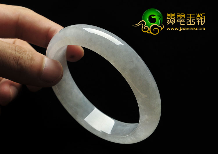 冰种淡晴水缅甸翡翠A货手镯（63.6mm ）