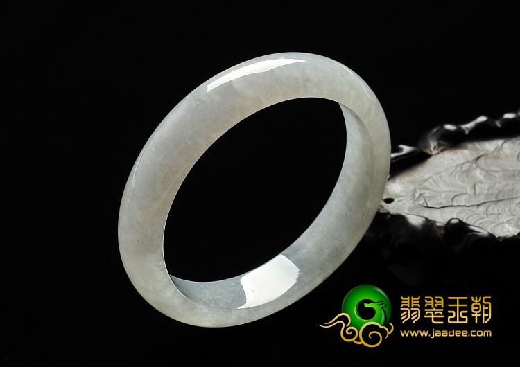 冰种淡晴水缅甸翡翠A货手镯（63.6mm ）