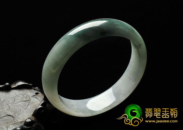 糯冰种飘花缅甸翡翠A货手镯（64.6mm）