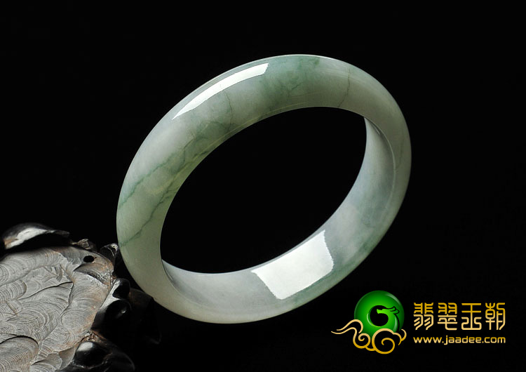 糯冰种飘花缅甸翡翠A货手镯（57.7mm）