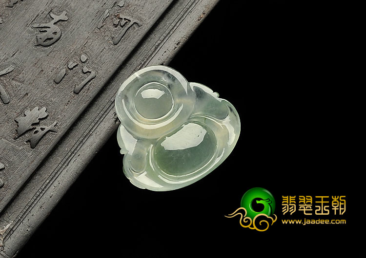 冰种飘花缅甸翡翠A货玉佛挂件