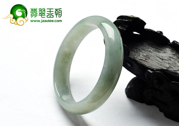 糯冰种晴水缅甸翡翠A货手镯（57.6mm）