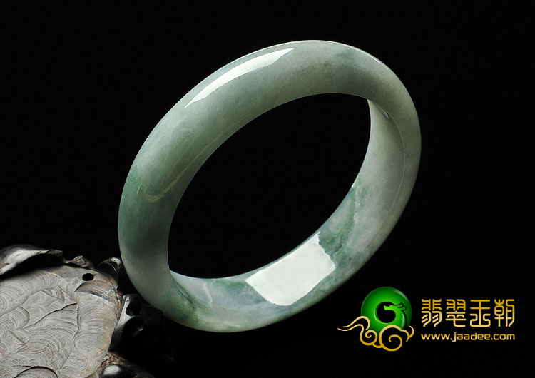 糯冰种飘花缅甸翡翠A货手镯（57.6mm）