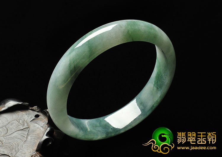 糯冰种飘花缅甸翡翠A货手镯（57.4mm）