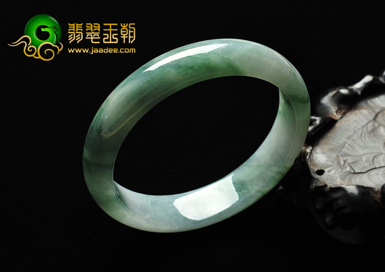 糯冰种飘花缅甸翡翠A货手镯（57.4mm）