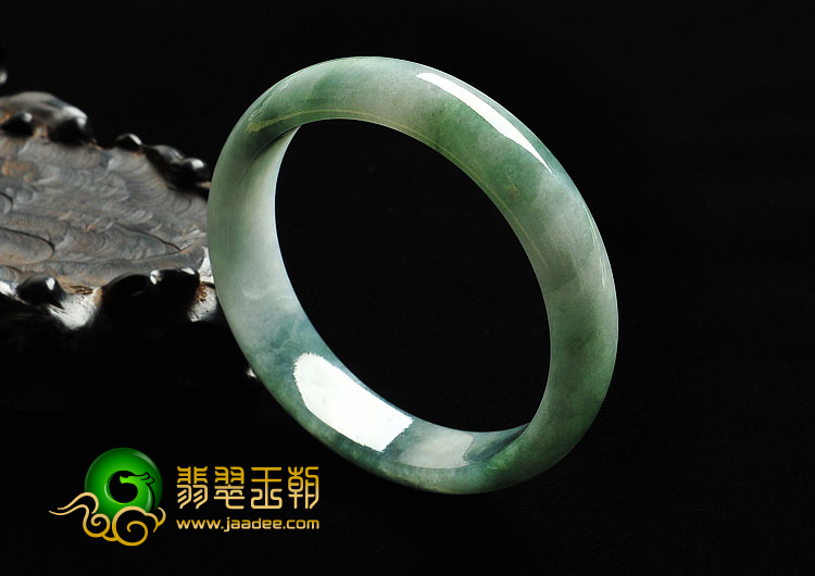 糯冰种飘花缅甸翡翠A货手镯（57.4mm）