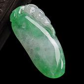 糯冰种翠色缅甸翡翠A货福瓜挂件