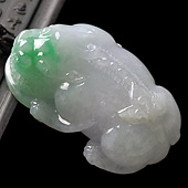 糯冰种淡春带彩缅甸翡翠A货貔貅挂件