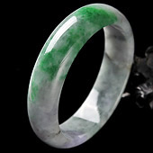 糯冰种翠色缅甸翡翠A货手镯（55.8mm）