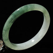 糯冰种晴水缅甸翡翠A货手镯（55.7mm）