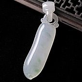 糯冰种略飘花缅甸翡翠A货福瓜挂件